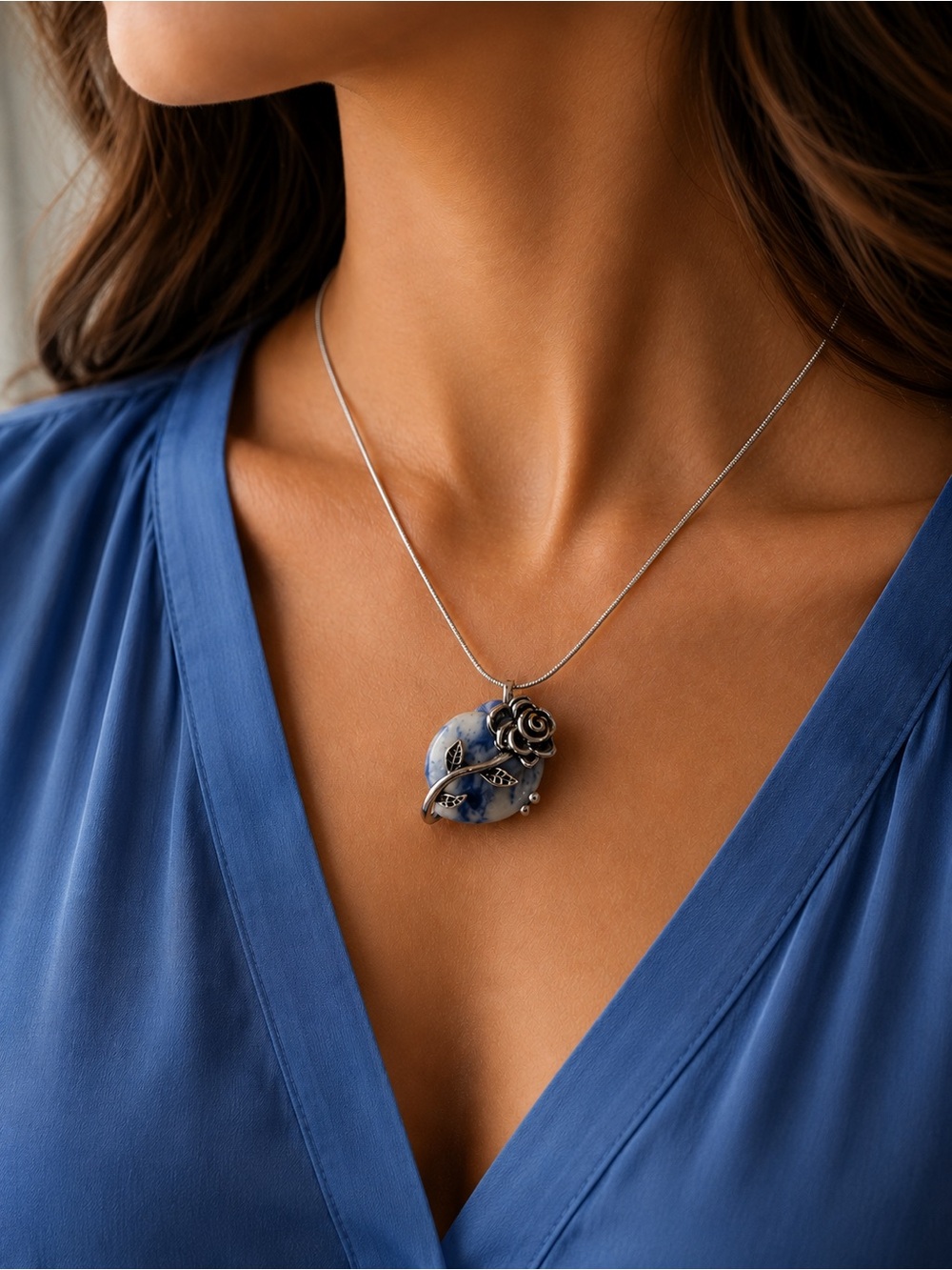 Sterling Silver Rose & Blue Sodalite Chrystal Pendant - Blue
